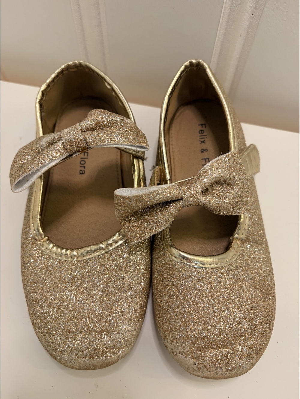 Felix & Flora Gold Glitter Bow Mary Jane Toddler Shoes Size 8